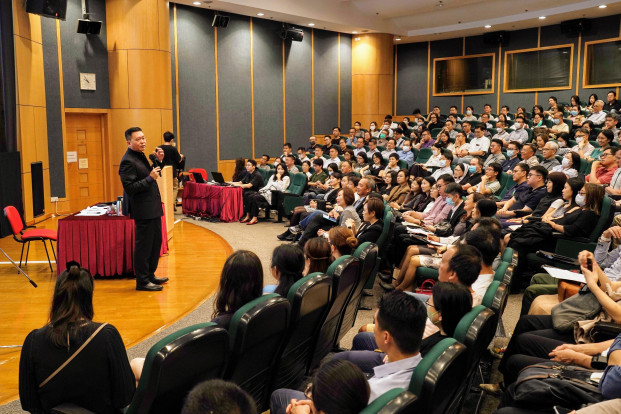 Seminar series on "Presenting China to the World"